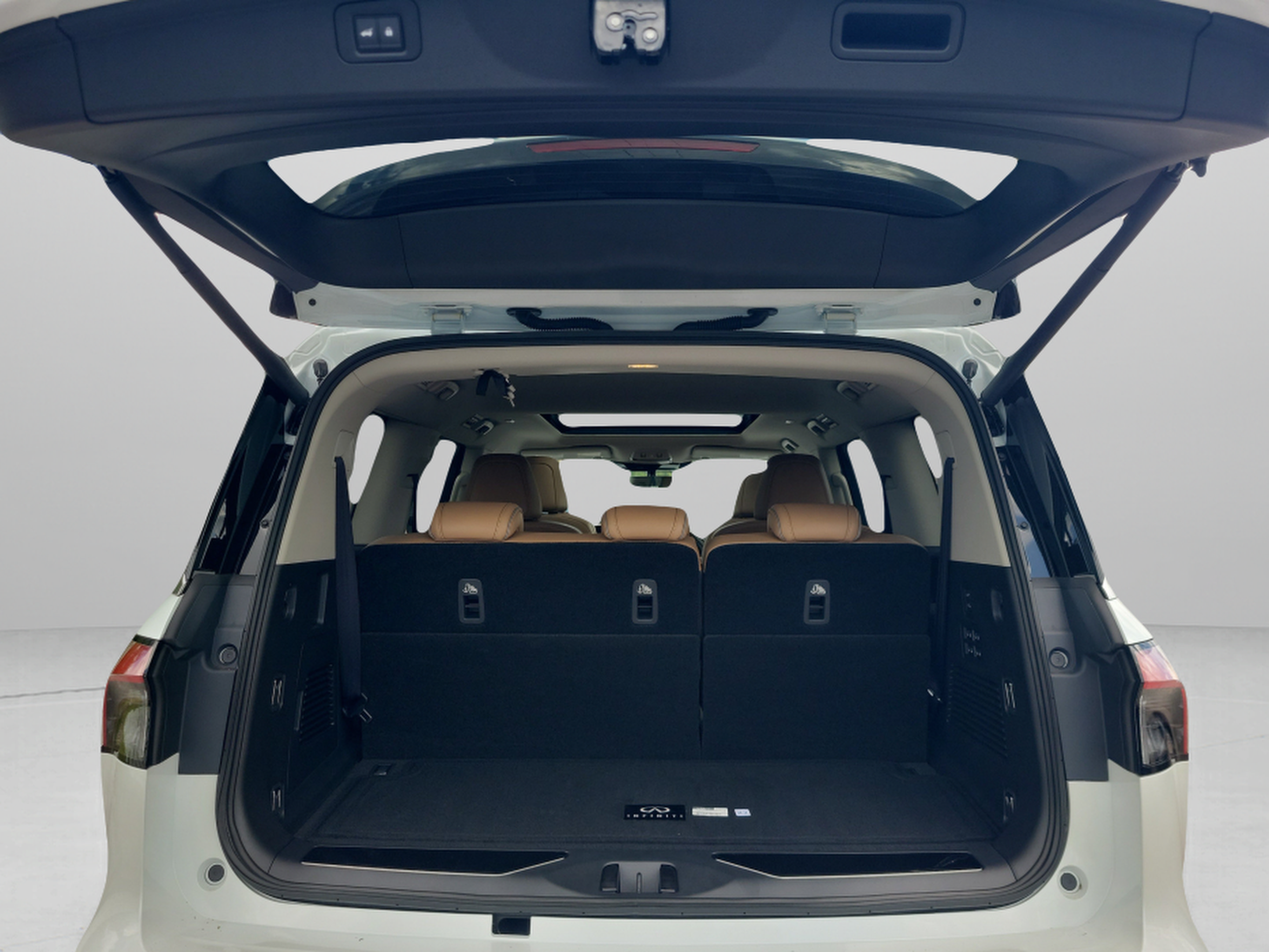 New 2027 INFINITI QX80 Luxe w/ Cargo Package RWD image 27