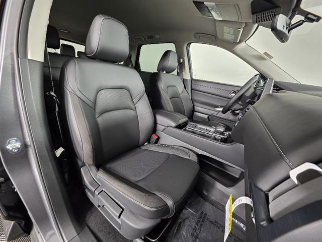 New 2026 Nissan Pathfinder SL AWD/4WD image 14