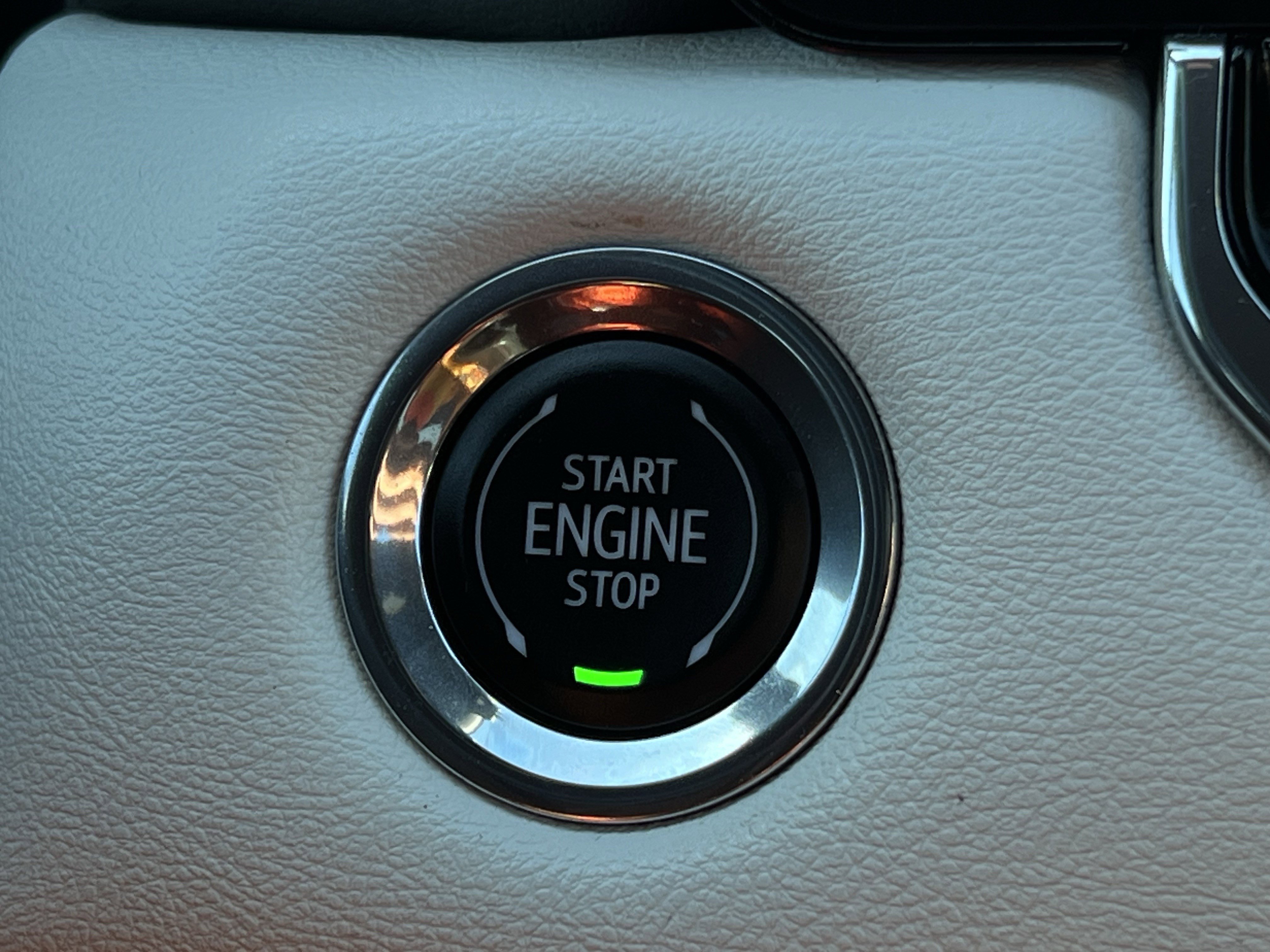 Used 2023 GMC Canyon AT4X image 16