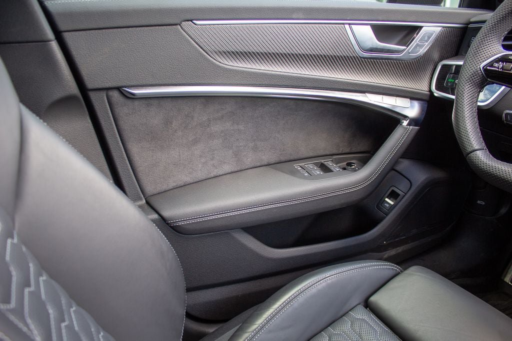 Used 2025 Audi RS 6 performance AWD/4WD image 19