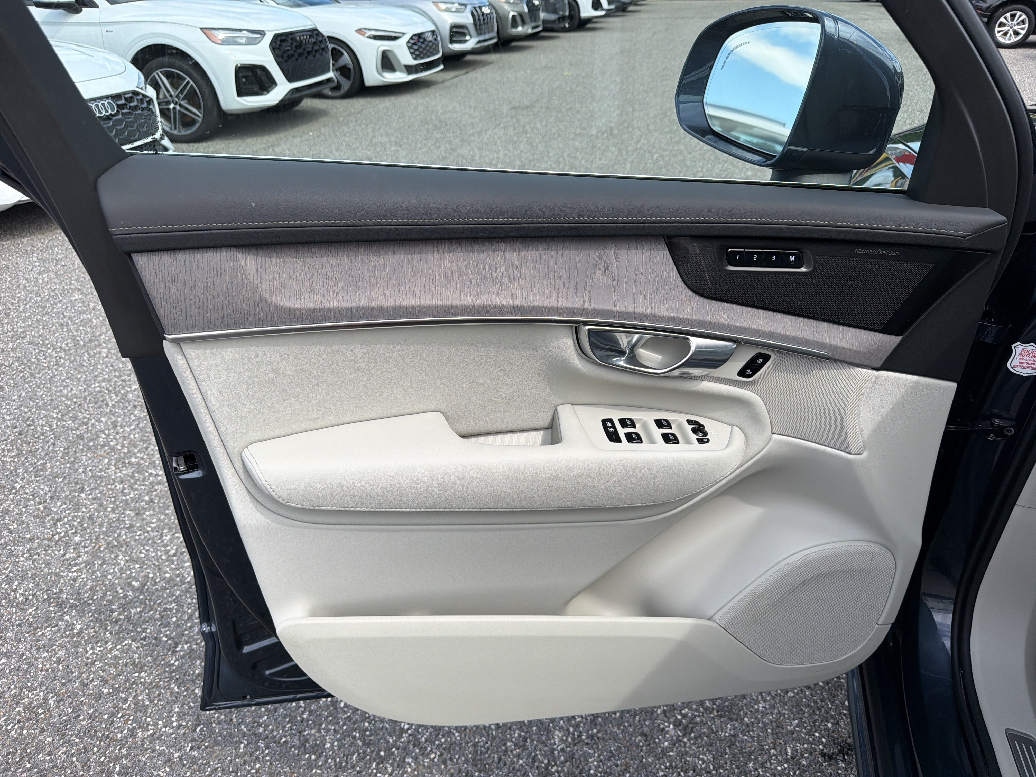 Certified 2026 Volvo XC90 B6 Ultra AWD/4WD image 5