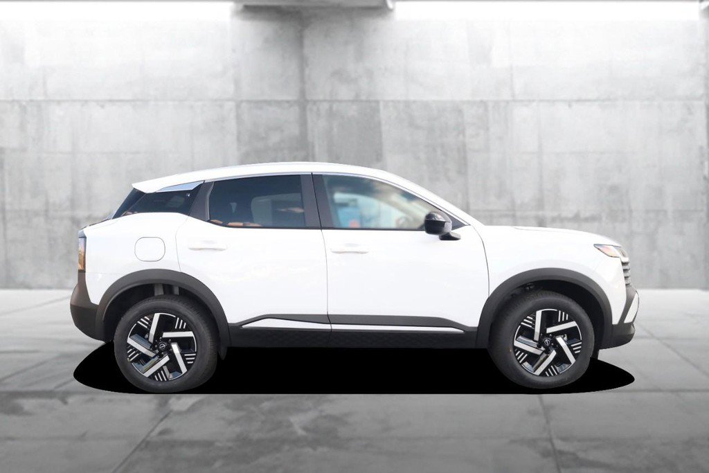 New 2026 Nissan Kicks SV image 5