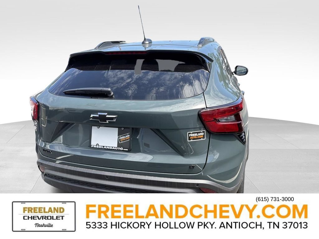 New 2026 Chevrolet Trax LT w/ Driver Confidence Package FWD image 3