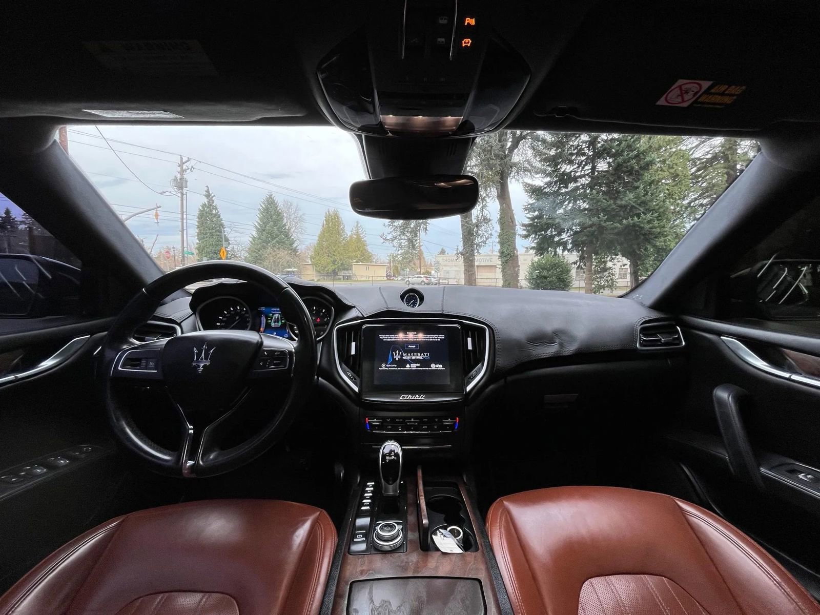 Used 2017 Maserati Ghibli w/ Luxury Package image 9