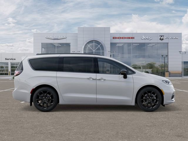 New 2026 Chrysler Pacifica Limited w/ S Appearance Package image 21