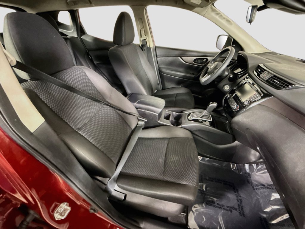 Used 2020 Nissan Rogue Sport S AWD/4WD image 28