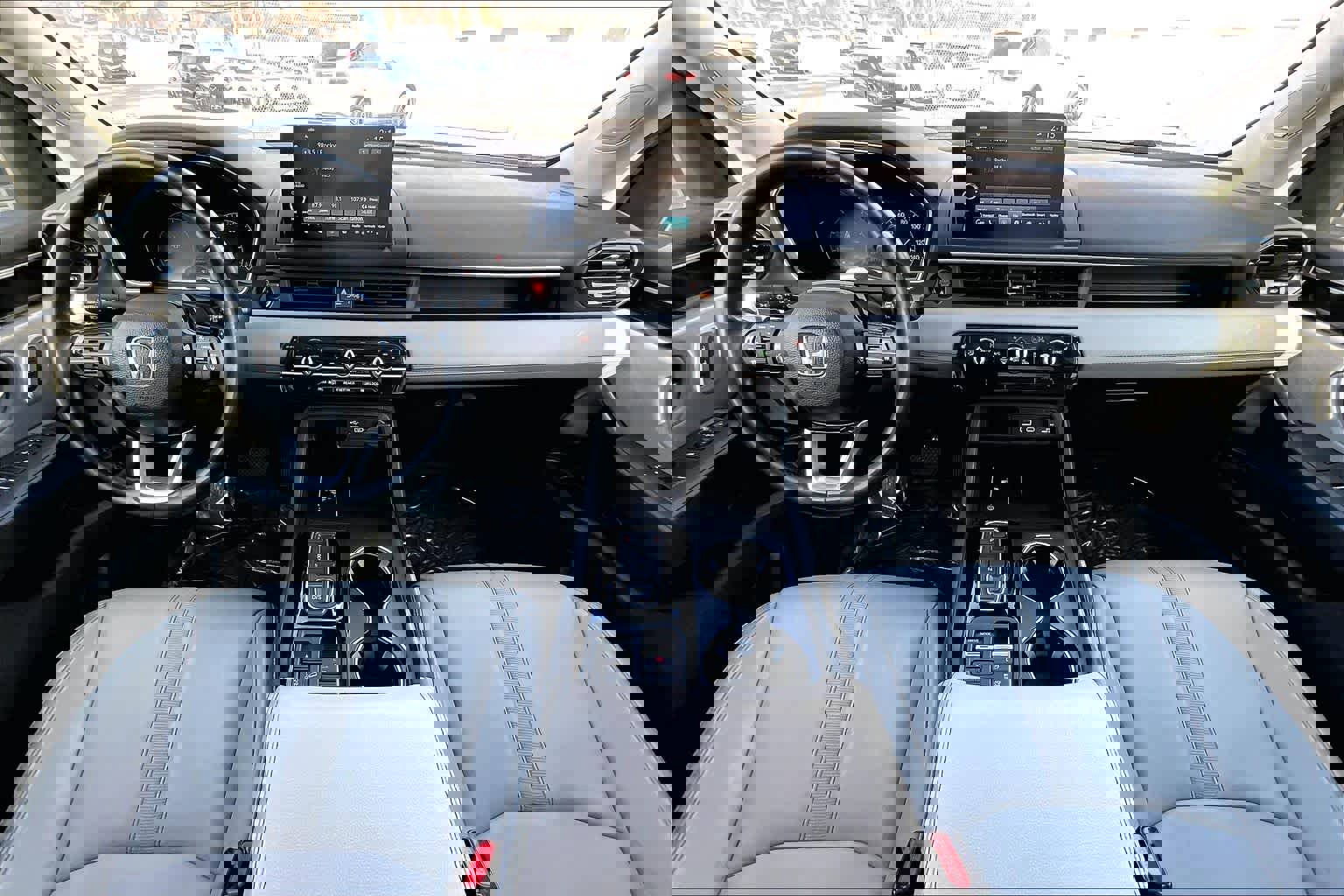 Used 2023 Honda Pilot Touring image 16