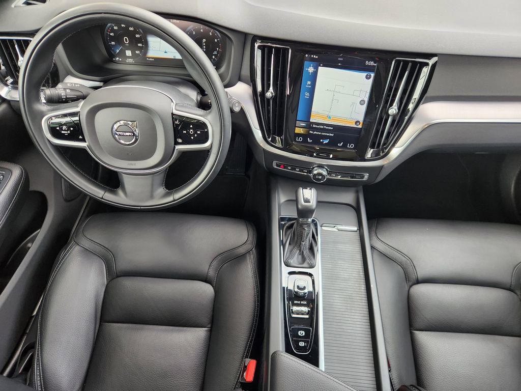 Used 2020 Volvo V60 T5 Cross Country AWD/4WD image 26