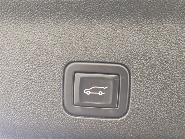 Used 2023 GMC Yukon Denali Ultimate image 35