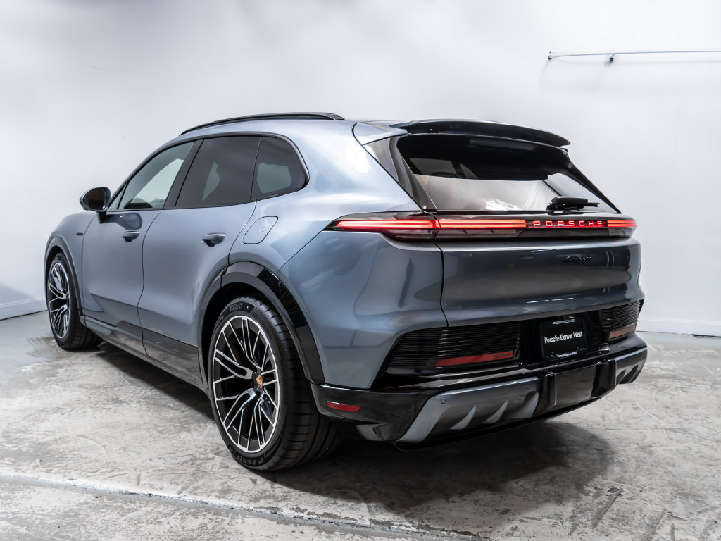 New 2026 Porsche Cayenne Electric AWD/4WD image 3