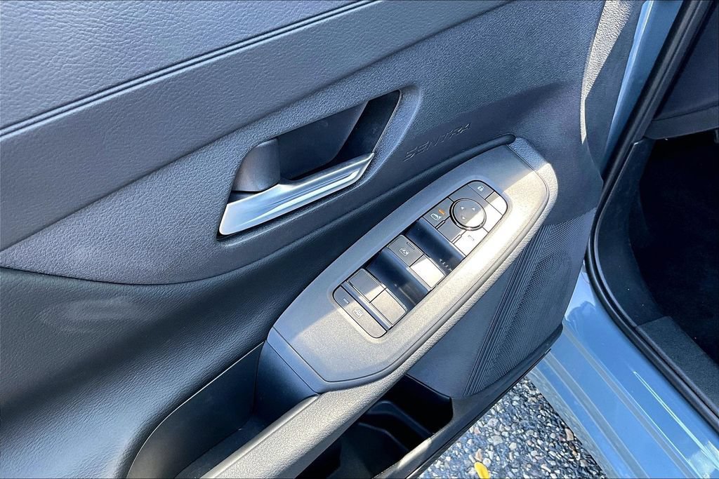 New 2026 Nissan Sentra SV FWD image 31