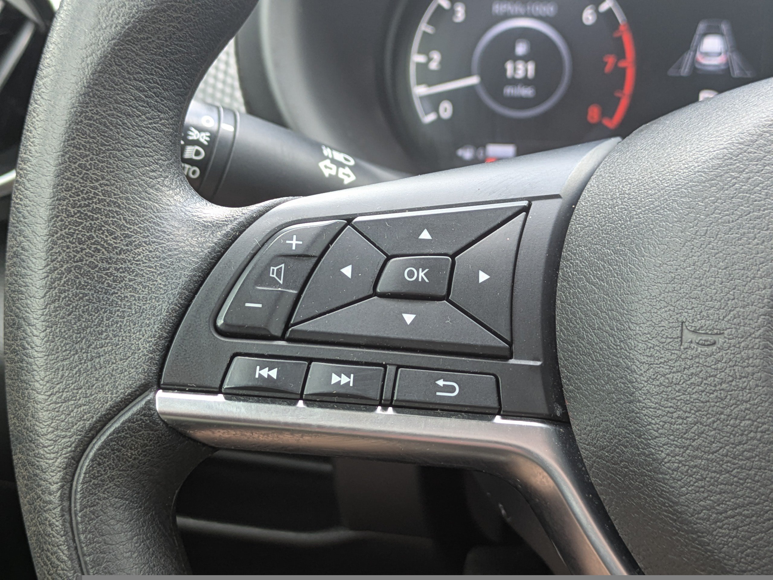 Certified 2024 Nissan Kicks SV FWD image 26