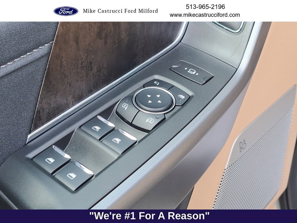 Used 2025 Ford F250 Lariat w/ Tremor Off-Road Package image 20