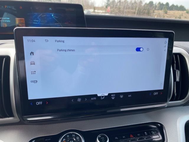 Used 2025 Ford Expedition Active AWD/4WD image 23