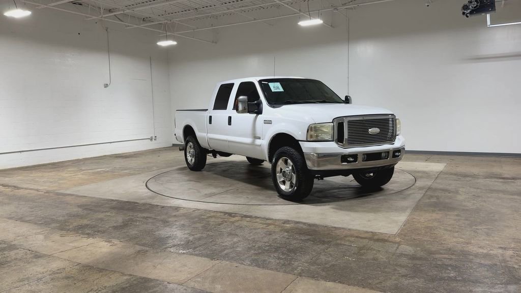 Used 2006 Ford F350 Lariat image 3