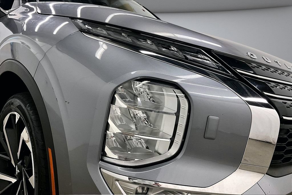 Used 2022 Mitsubishi Outlander SEL AWD/4WD image 24