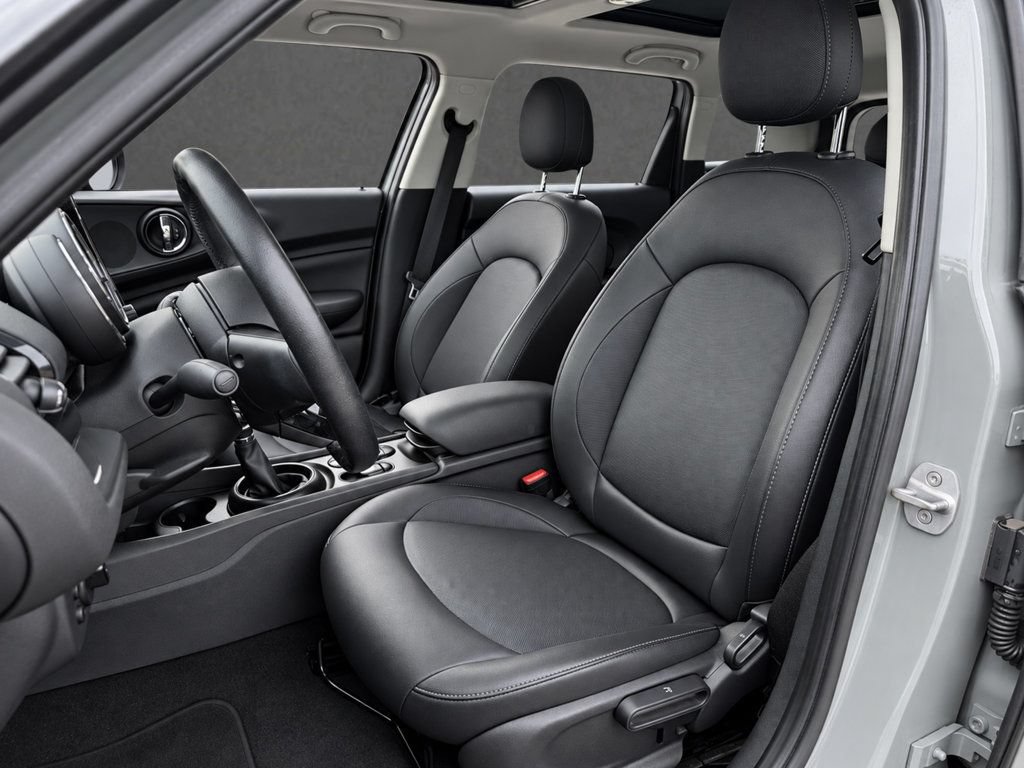 Used 2019 MINI Cooper Clubman FWD image 24