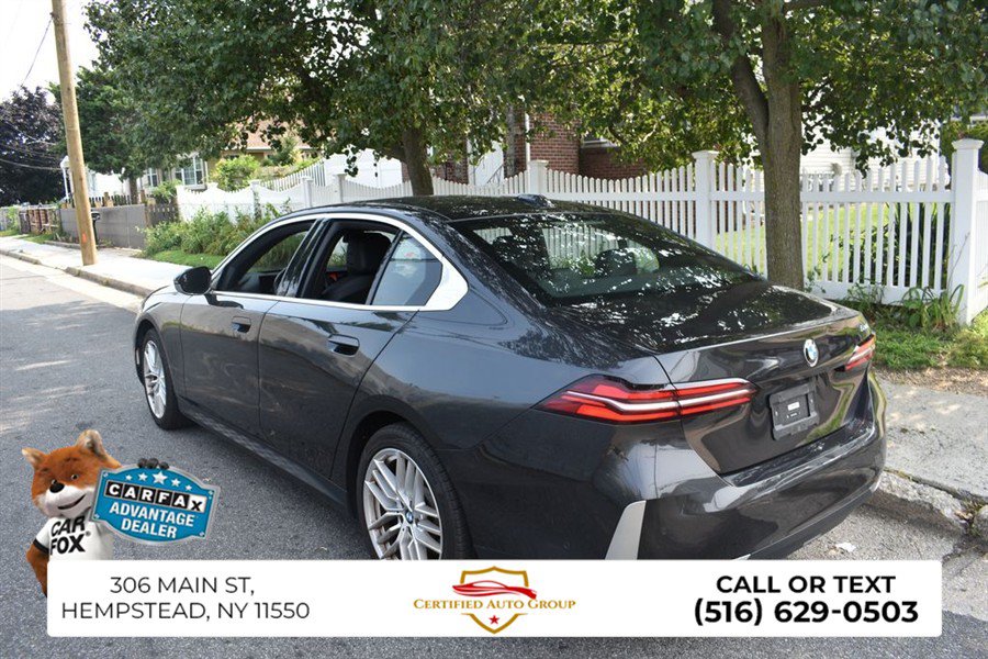 Used 2025 BMW 530i RWD image 7