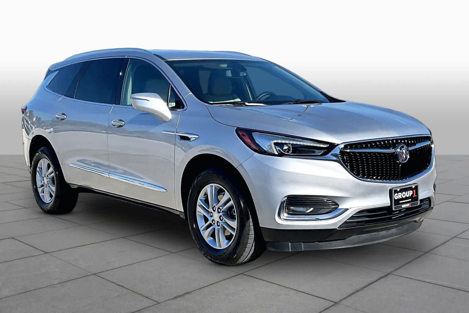Used 2020 Buick Enclave Essence FWD image 3