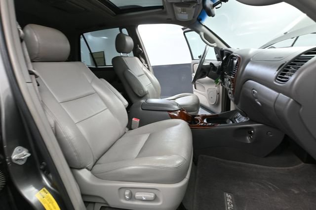 Used 2005 Toyota Sequoia Limited AWD/4WD image 47