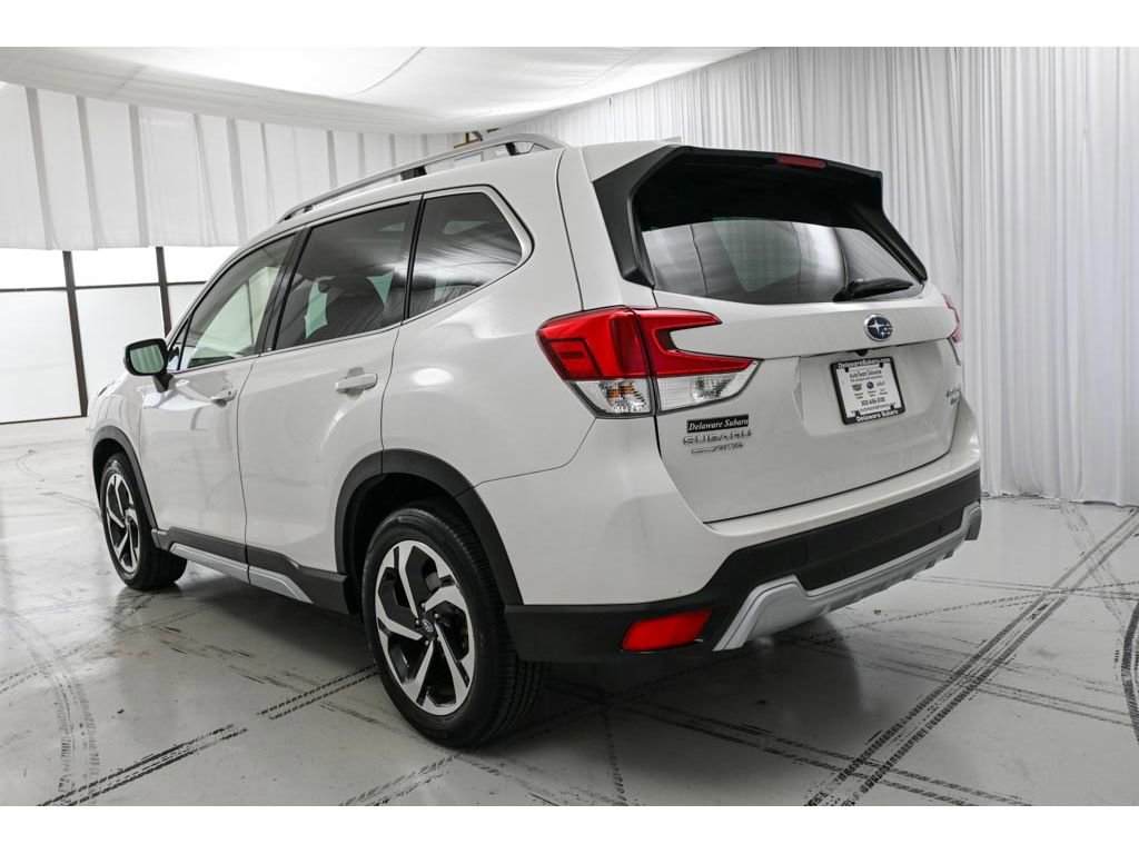 Used 2023 Subaru Forester Touring image 5