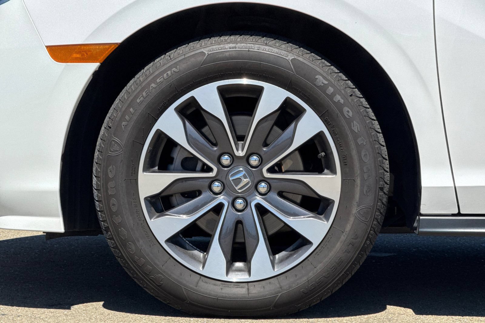 Used 2024 Honda Odyssey EX-L image 45