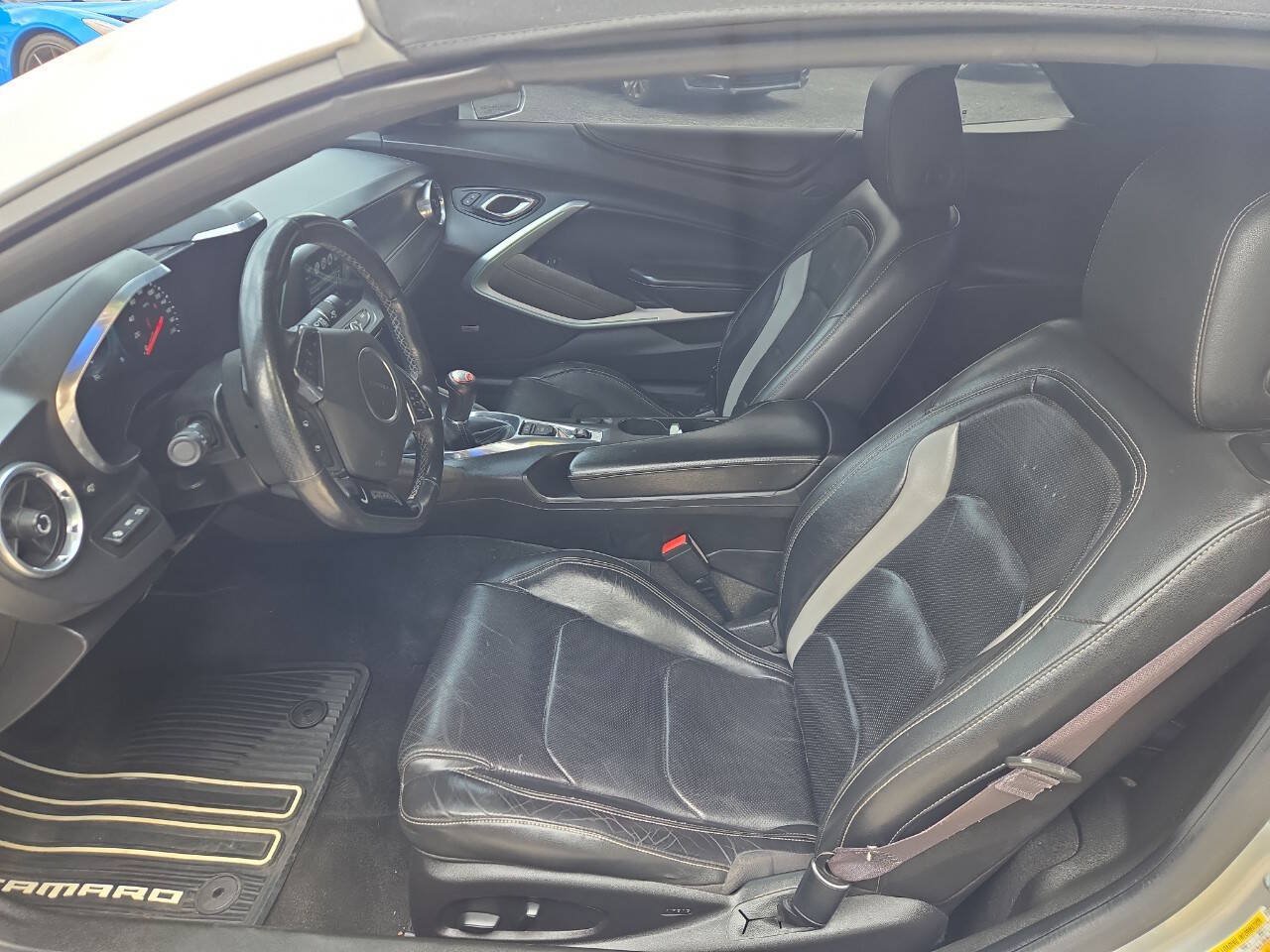 Used 2017 Chevrolet Camaro SS RWD image 20