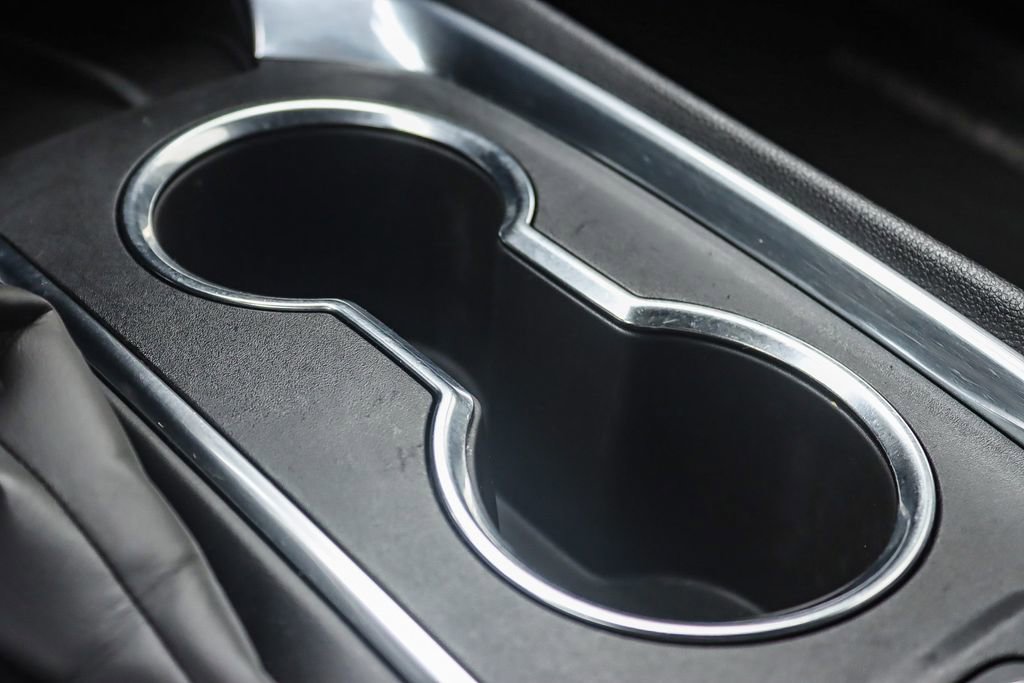 Used 2022 Chevrolet Traverse LT image 38