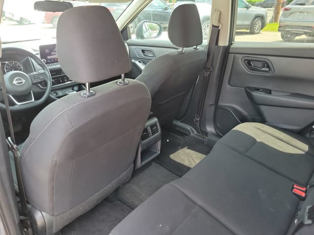 Used 2024 Nissan Rogue S AWD/4WD image 11