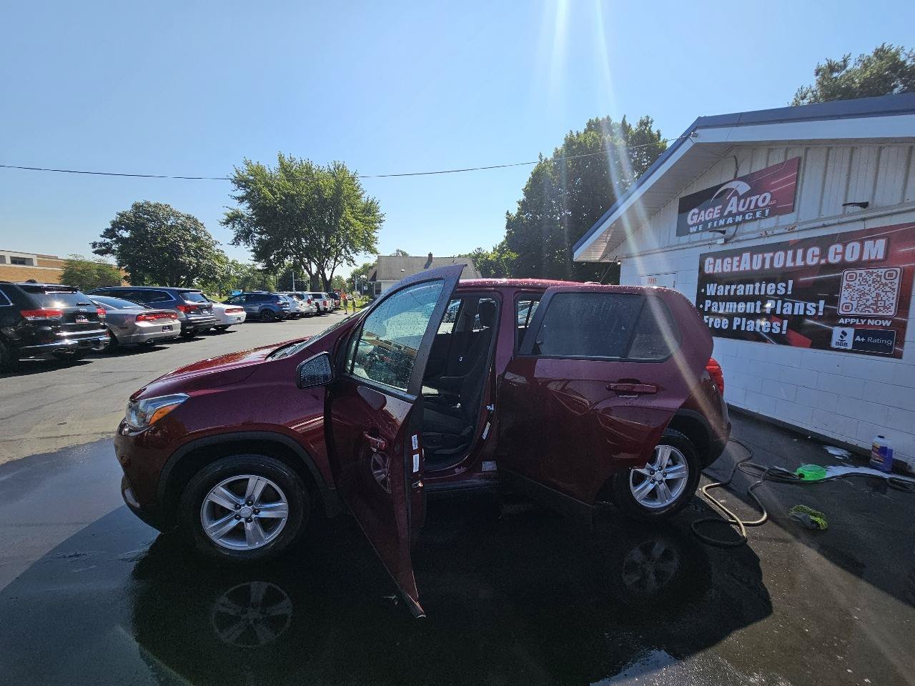 Used 2022 Chevrolet Trax LS w/ Tint and Cruise Package AWD/4WD image 24
