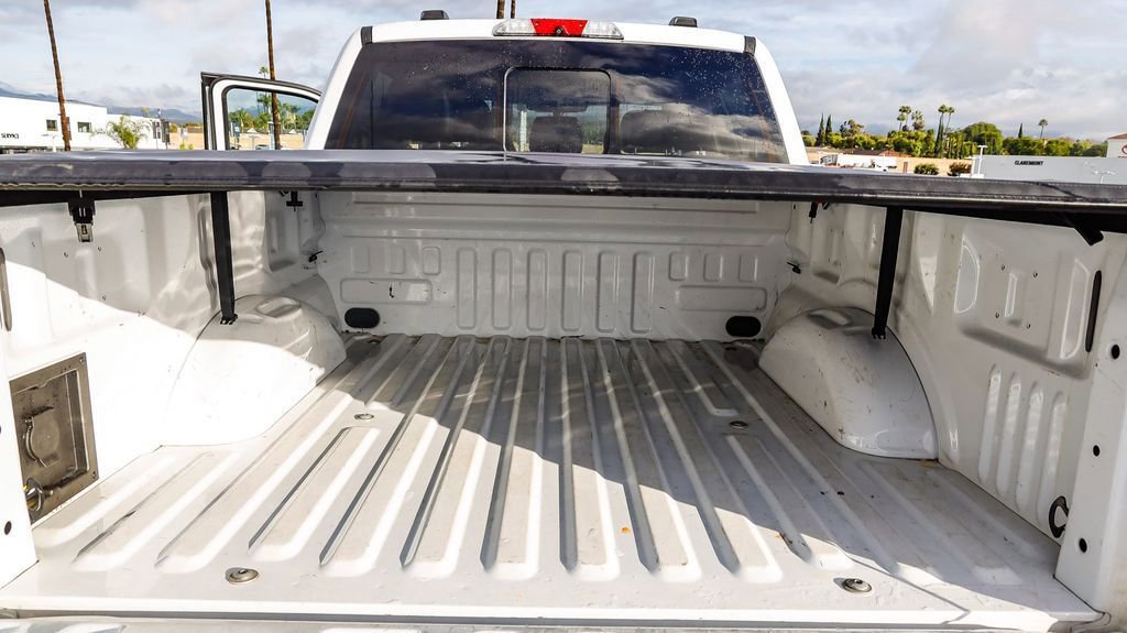 Used 2022 Ford F150 Lariat w/ Trailer Tow Package image 26