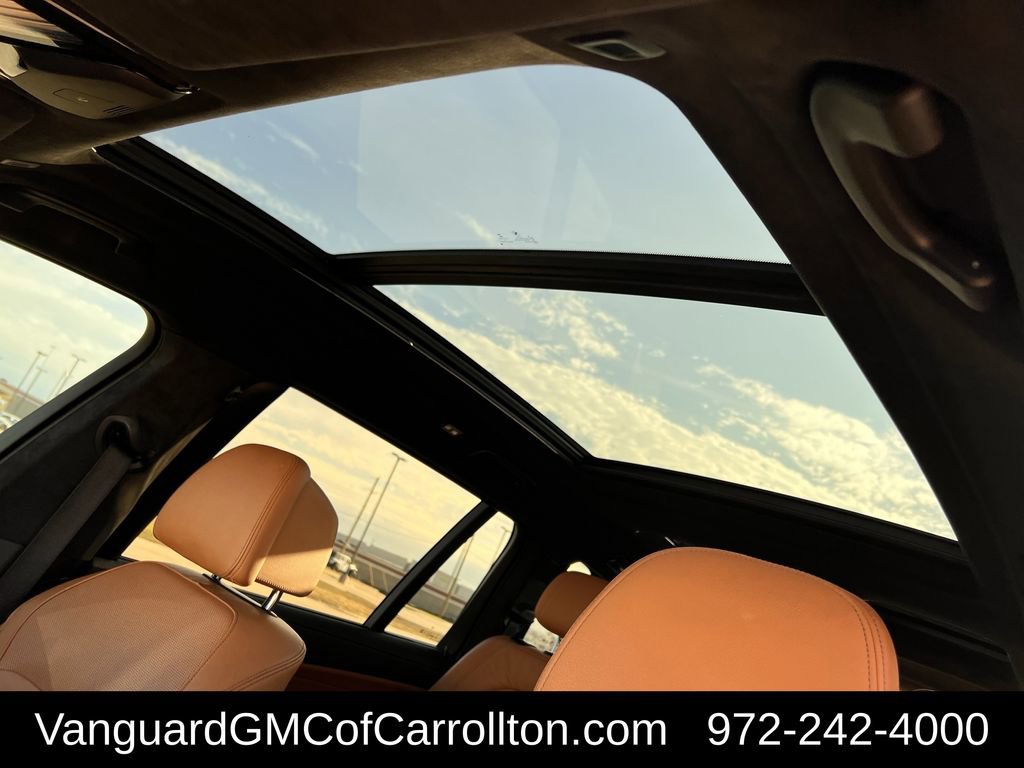 Used 2022 BMW X7 M50i w/ Cold Weather Package image 22