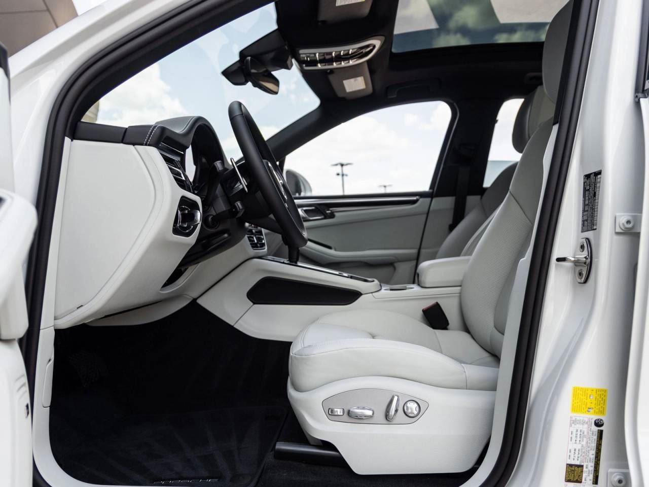 New 2026 Porsche Macan S image 74