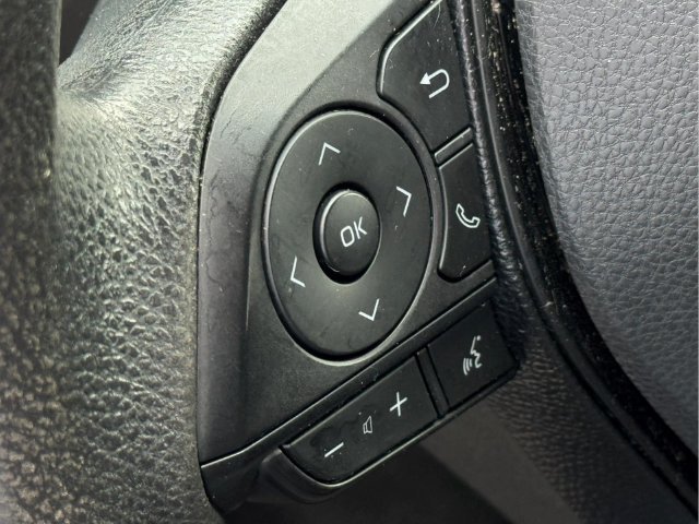 Used 2021 Toyota RAV4 LE AWD/4WD image 15