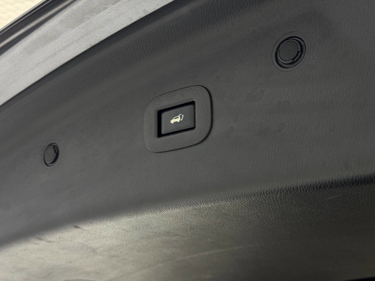 Used 2017 Nissan Armada SL image 80