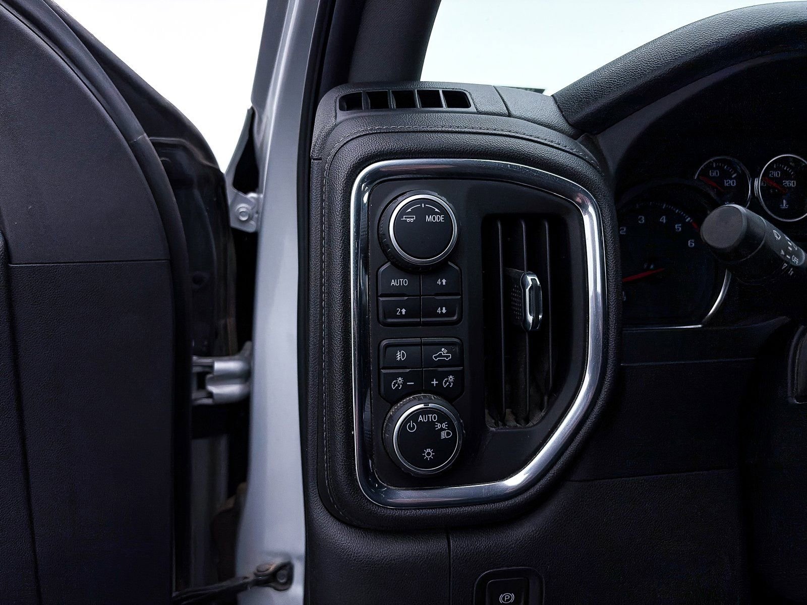 Used 2022 Chevrolet Silverado 1500 RST w/ All Star Edition Plus image 3