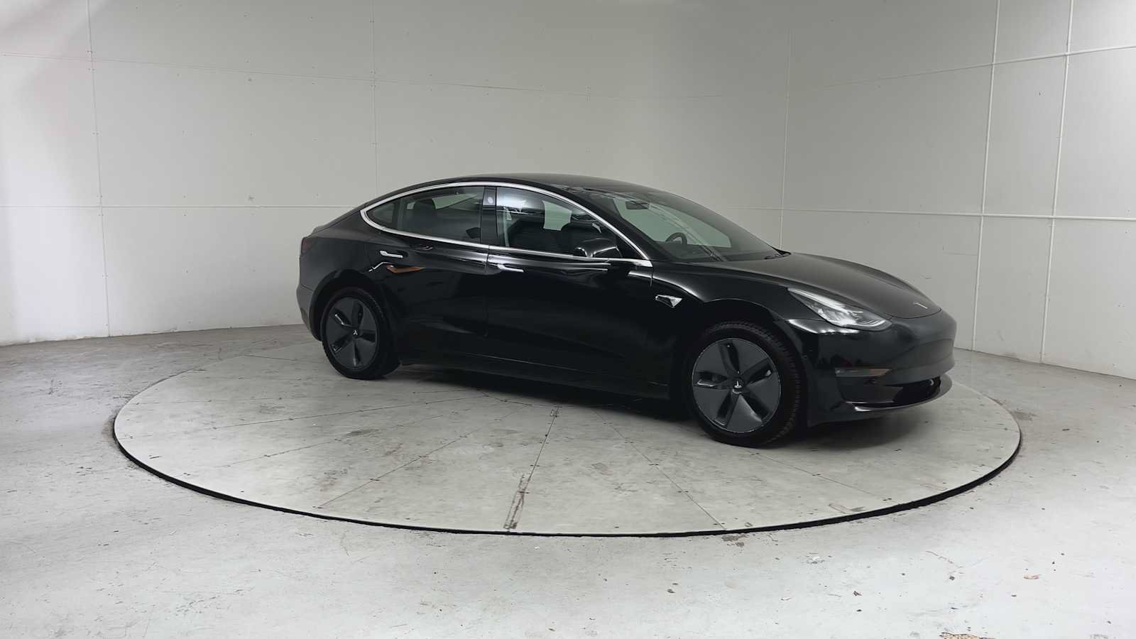 Used 2018 Tesla Model 3 Long Range RWD image 8