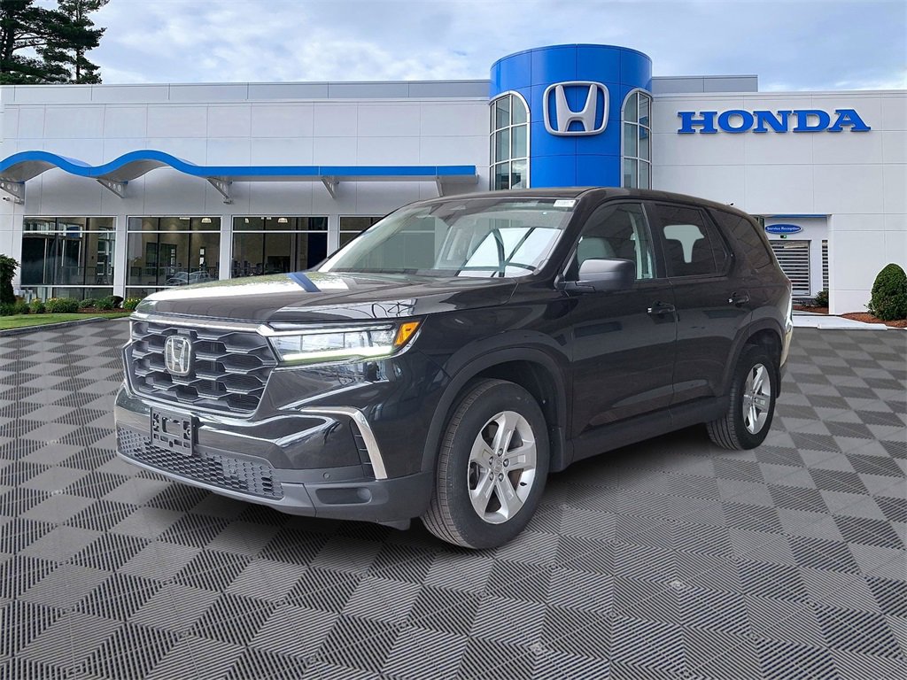 Certified 2023 Honda Pilot LX image 1