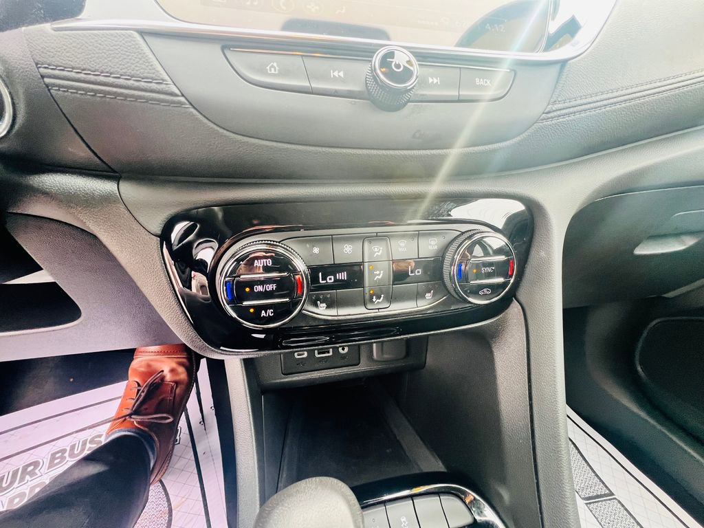 Used 2023 Buick Encore GX Select w/ Sport Touring Package image 29