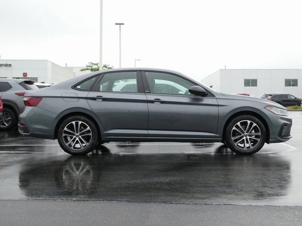 New 2025 Volkswagen Jetta Sport image 2