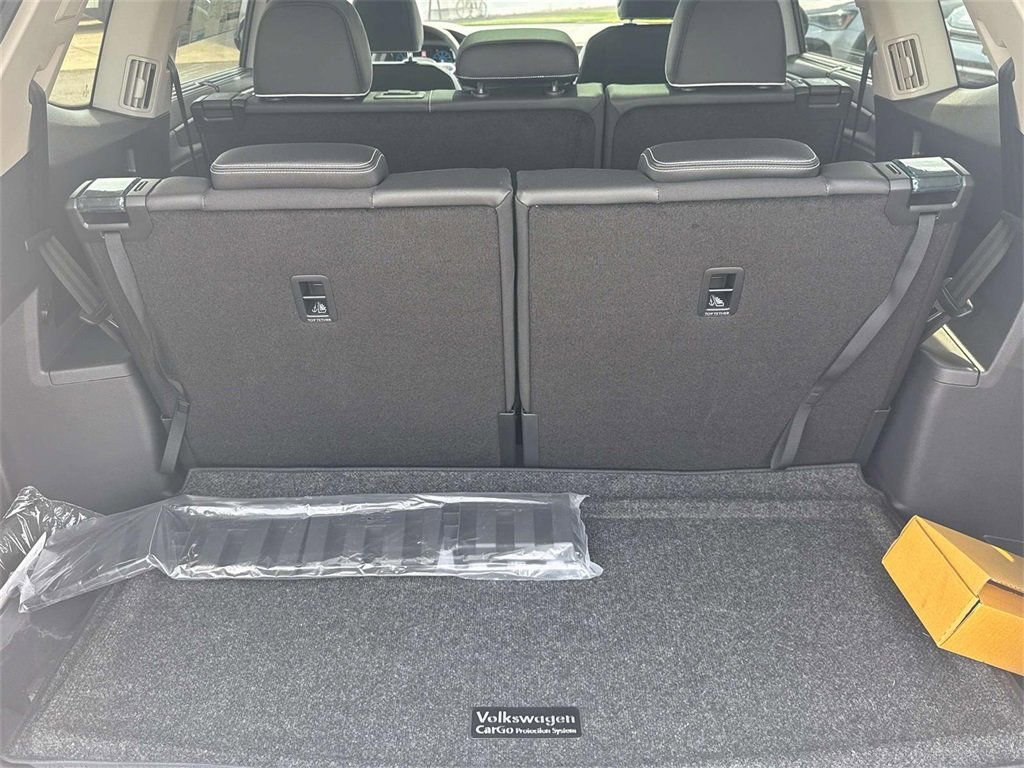New 2026 Volkswagen Atlas SEL Premium R-Line image 27