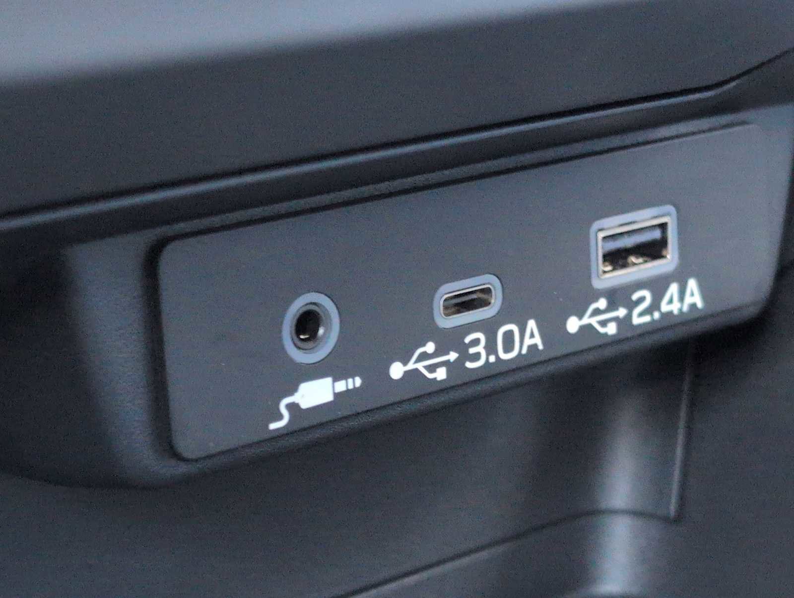 Used 2025 Subaru Crosstrek 2.0i Premium image 28