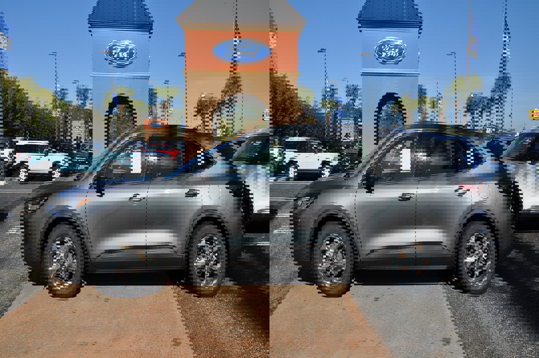 New 2026 Ford Escape ST-Line w/ Tech Pack #1 image 2