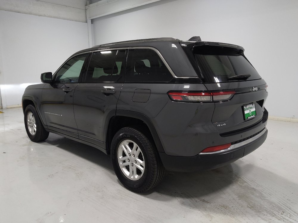 Used 2022 Jeep Grand Cherokee Laredo w/ Luxury Tech Group I AWD/4WD image 5