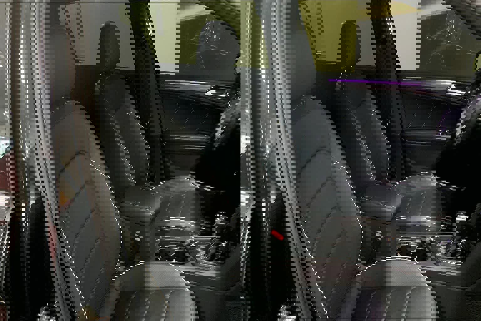 Used 2023 Volkswagen Tiguan SEL R-Line image 12