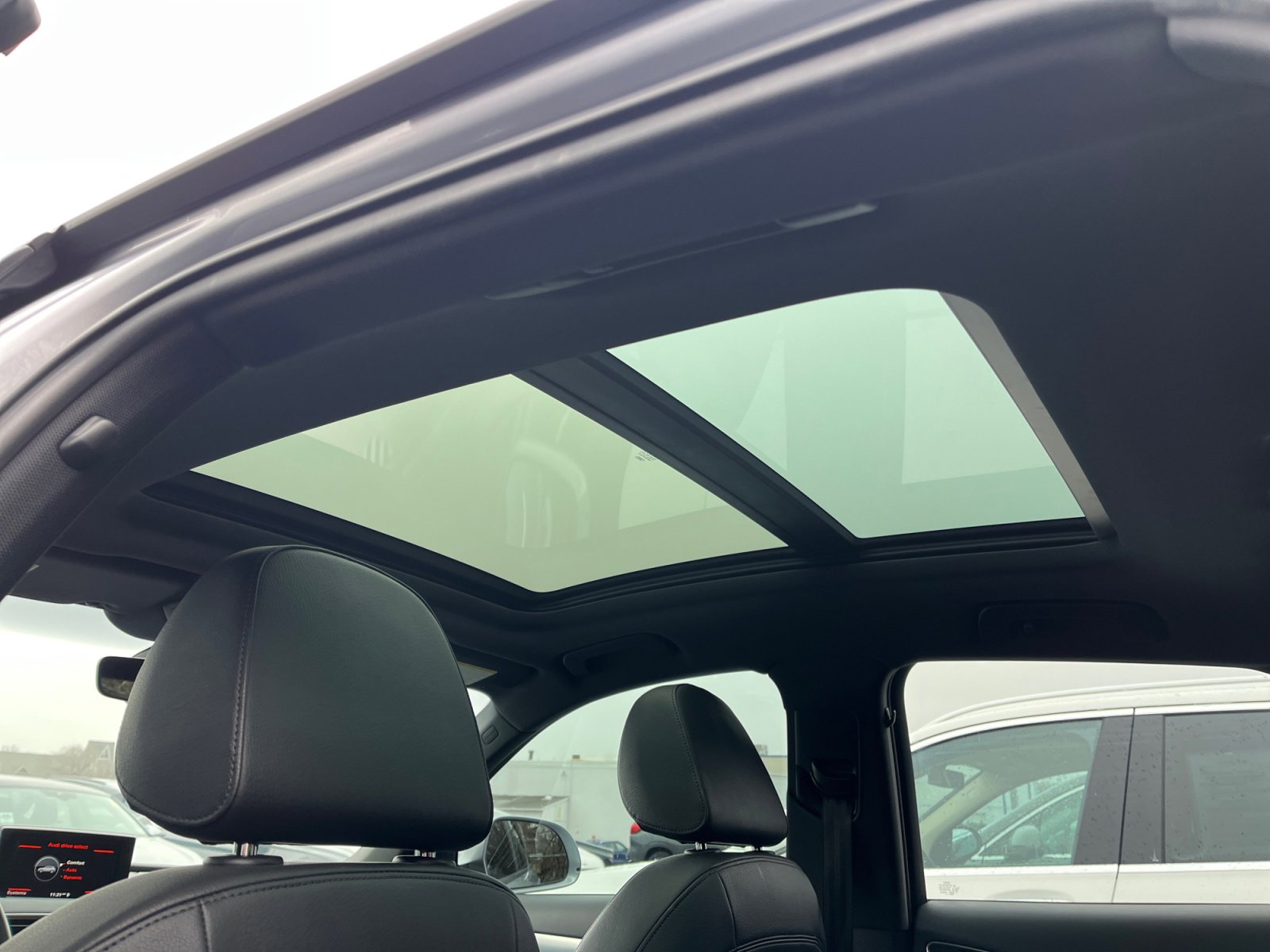 Used 2018 Audi Q3 2.0T Premium w/ Convenience Package image 18