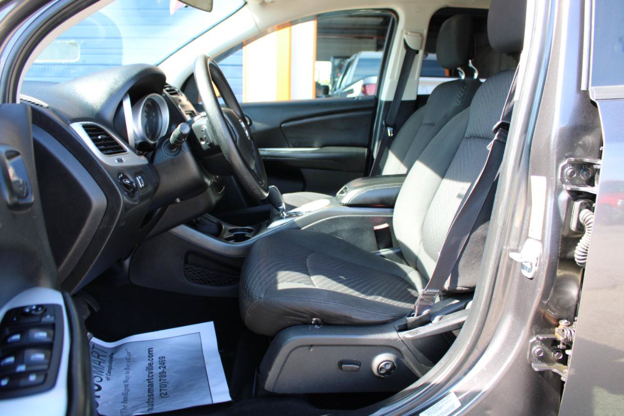 Used 2016 Dodge Journey SXT w/ Comfort/Convenience Group FWD image 16