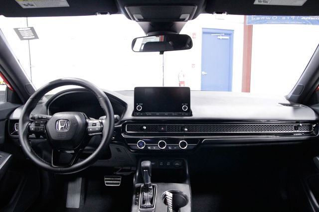 Certified 2025 Honda Civic Sport image 17