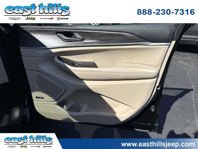 Certified 2021 Jeep Grand Cherokee L Limited w/ Luxury Tech Group II AWD/4WD image 26