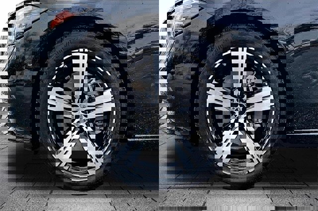 Certified 2025 Mercedes-Benz C 300 4MATIC Sedan image 37